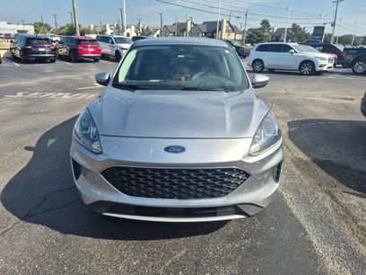 Used 2021 Ford Escape SE w/ Convenience Package