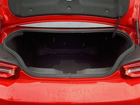 Used 2023 Chevrolet Camaro LT image 27