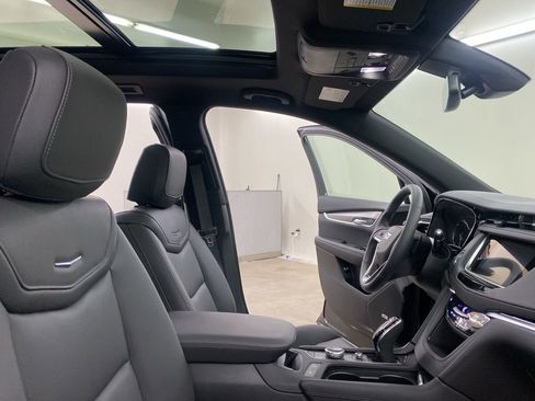 New 2025 Cadillac XT6 Luxury AWD/4WD image 22