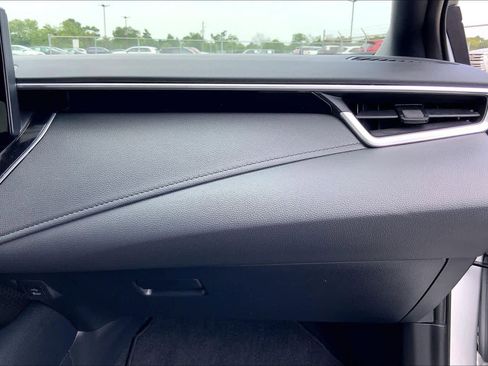 Used 2024 Toyota Corolla SE FWD image 18