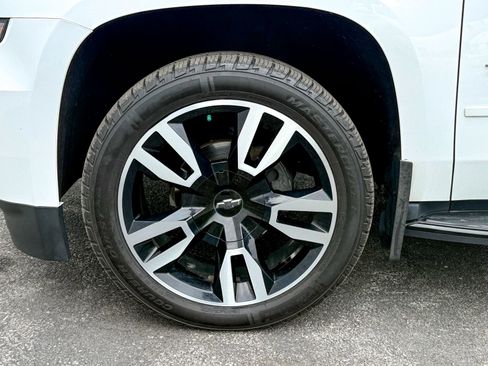 Certified 2020 Chevrolet Tahoe Premier AWD/4WD image 11