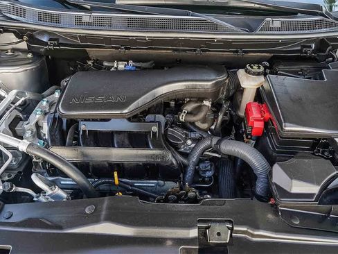 Used 2021 Nissan Rogue Sport SV image 29