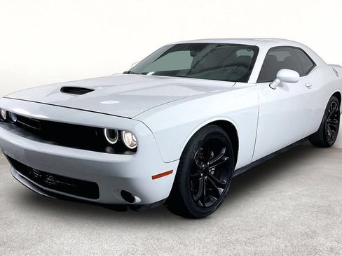 Used 2022 Dodge Challenger R/T RWD image 13