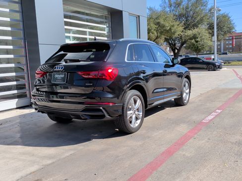 Certified 2022 Audi Q3 2.0T Premium w/ Convenience Package image 10