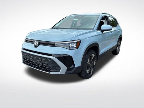 New 2026 Volkswagen Taos SE AWD/4WD image 7