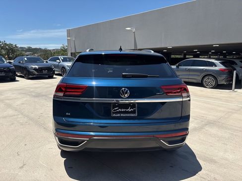 Used 2022 Volkswagen Atlas Cross Sport SE FWD image 7