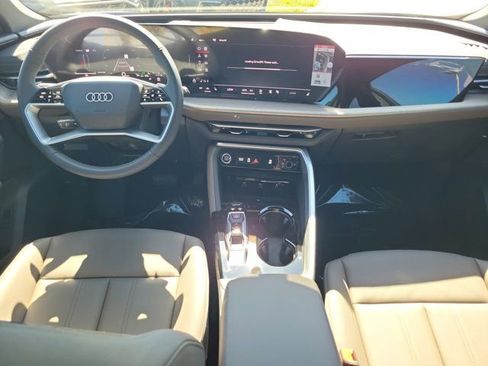 New 2025 Audi Q5 Premium Plus image 2
