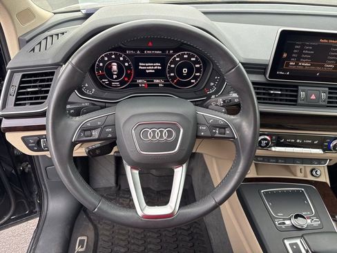 Used 2018 Audi Q5 2.0T Premium Plus w/ Premium Plus Package image 13