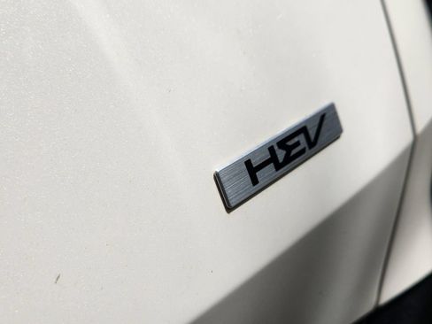 Certified 2025 Kia Sportage SX Prestige AWD/4WD image 8