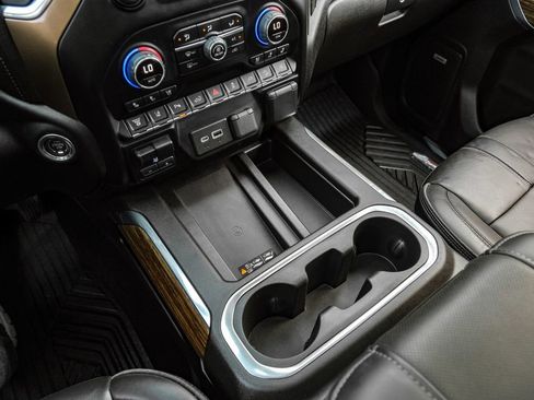 Used 2023 Chevrolet Silverado 3500 High Country w/ Z71 Off-Road Package image 26