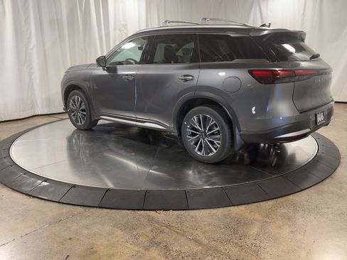 Certified 2026 INFINITI QX60 Luxe w/ Family Package image 6