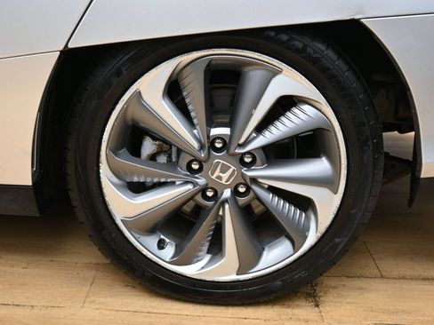 Used 2018 Honda Clarity Plug-In Hybrid image 12