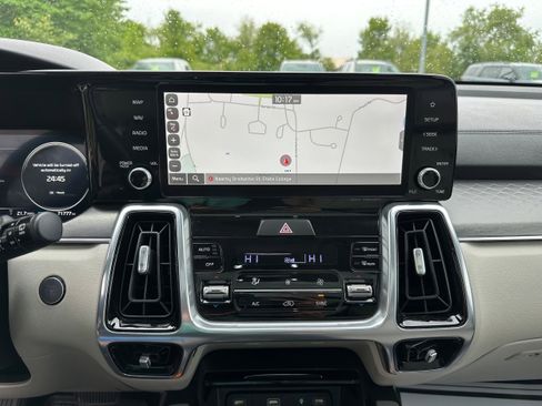 Used 2023 Kia Sorento SX AWD/4WD image 32