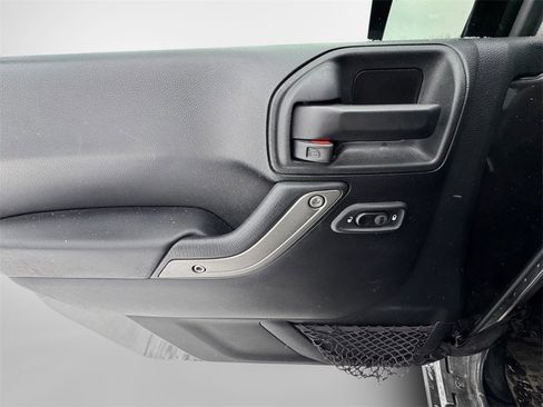 Certified 2018 Jeep Wrangler Unlimited Sport S image 23