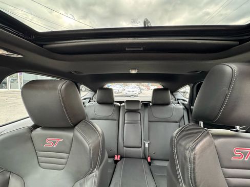 Used 2014 Ford Focus ST w/ Equipment Group 202A FWD image 24