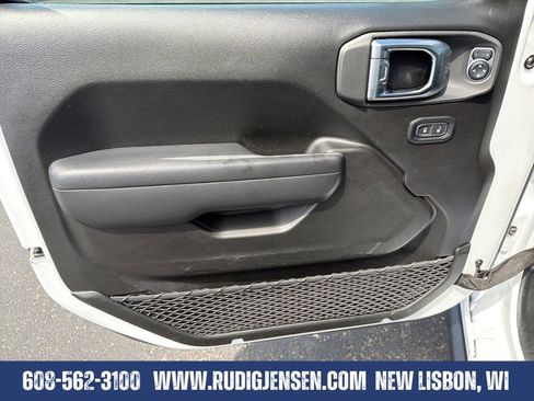 Used 2025 Jeep Wrangler Unlimited Rubicon AWD/4WD image 10
