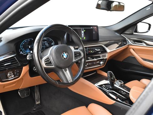 Used 2022 BMW 530i xDrive w/ M Sport Package image 20