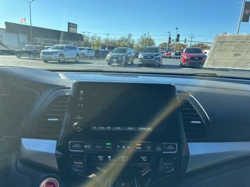 Used 2023 Honda Odyssey Sport image 18