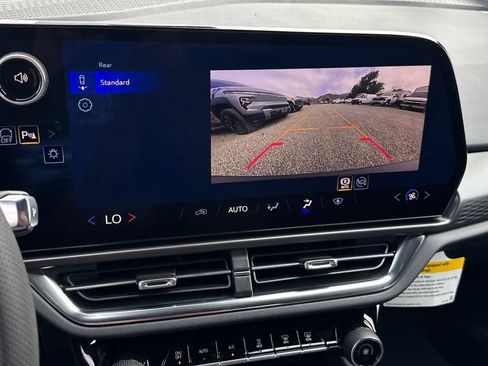 New 2026 Chevrolet Equinox EV LT FWD image 20
