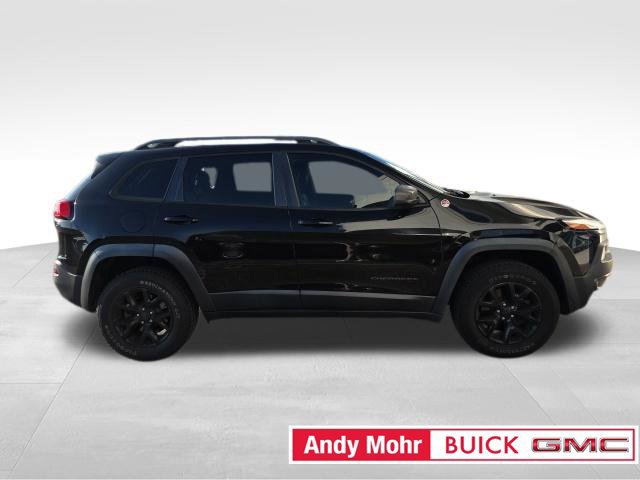 Used 2017 Jeep Cherokee Trailhawk AWD/4WD image 4