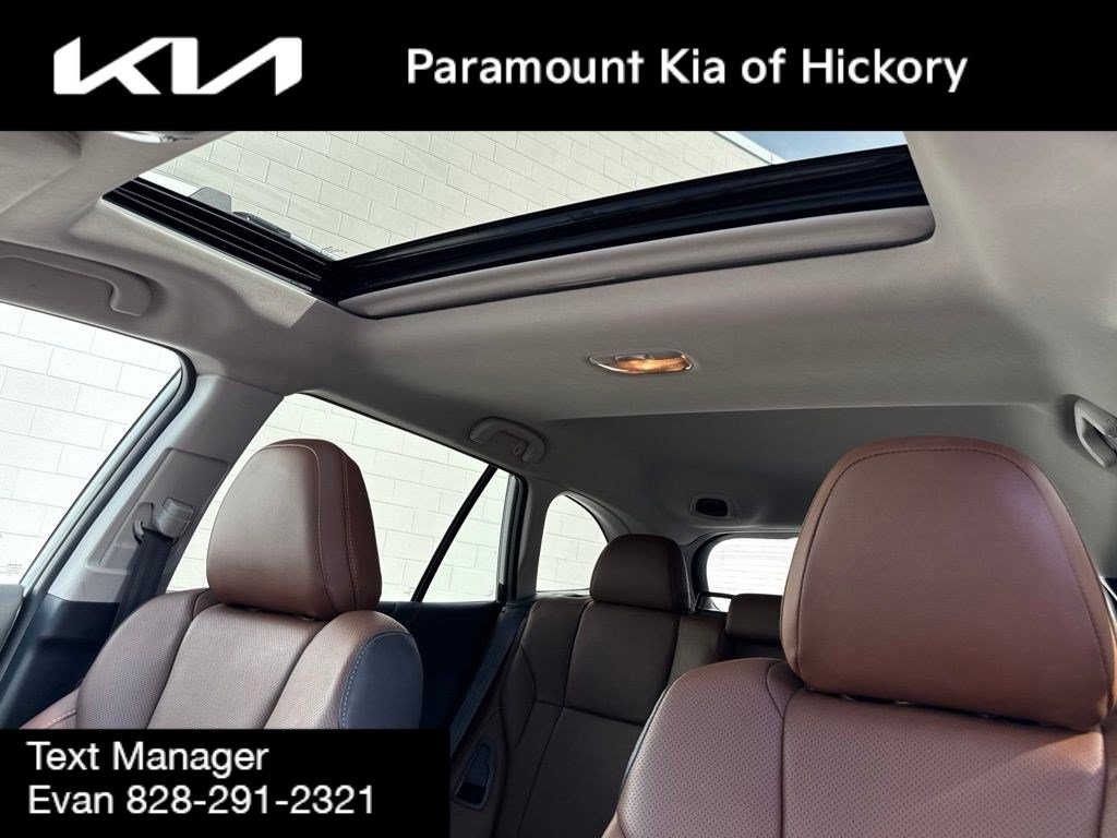 Used 2022 Subaru Outback Touring XT AWD/4WD image 33