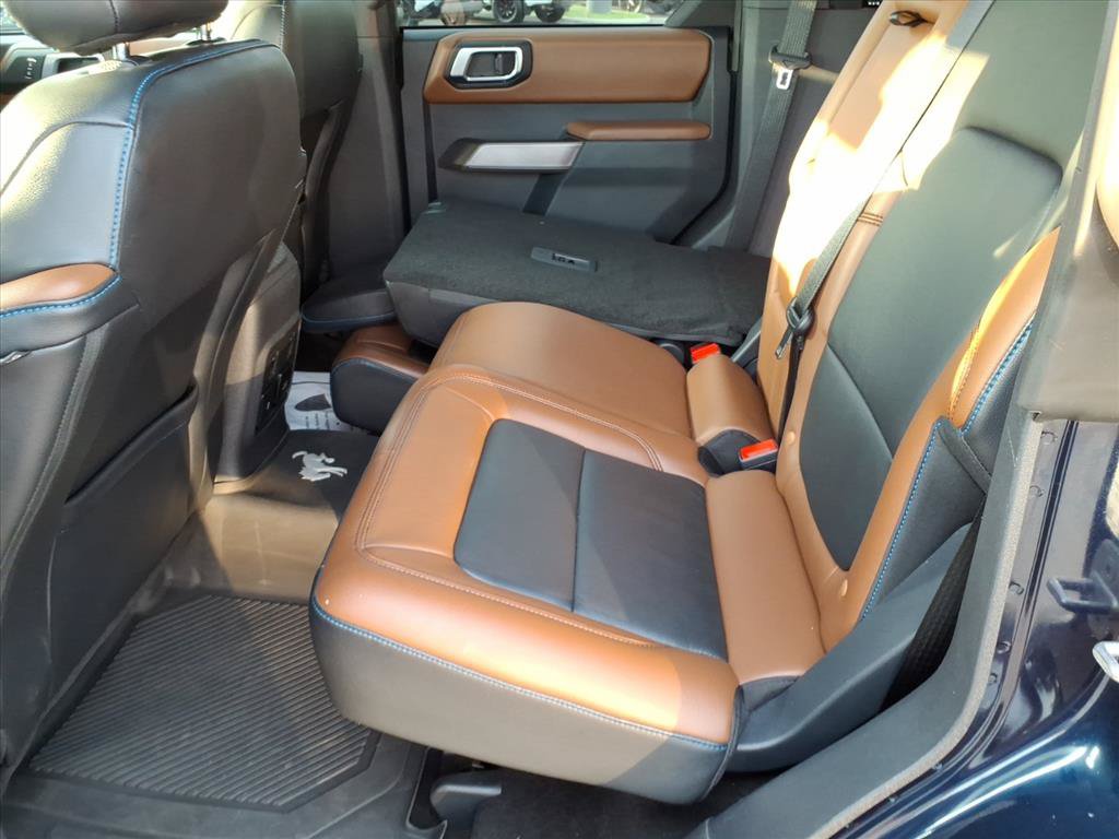 Used 2021 Ford Bronco Outer Banks AWD/4WD image 7