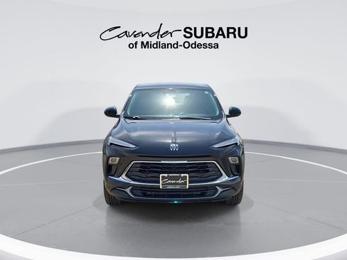 Used 2025 Buick Encore GX Preferred AWD/4WD image 3