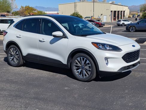 Used 2020 Ford Escape Titanium w/ Titanium Premium Package 2.0 image 1