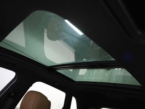 Used 2023 Audi Q3 2.0T Premium w/ Convenience Package image 19