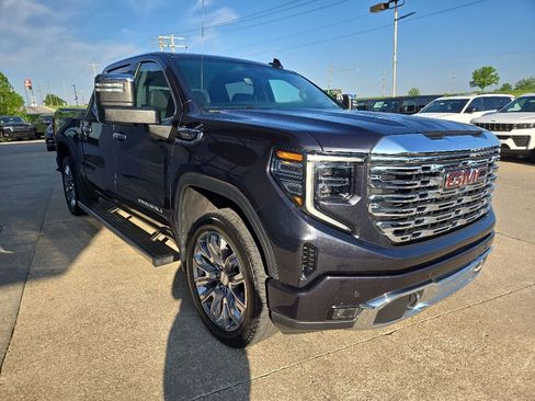 Used 2024 GMC Sierra 1500 Denali w/ Denali Reserve Package AWD/4WD image 14