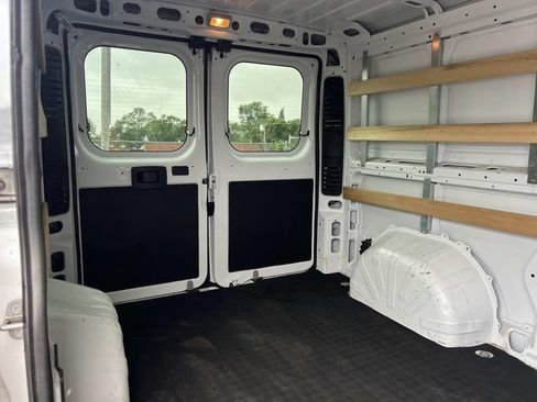Used 2025 RAM ProMaster 2500 w/ U-Haul Equipment Group FWD image 9