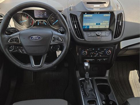 Used 2017 Ford Escape SE w/ Equipment Group 201A FWD image 11