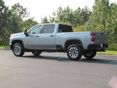 Used 2026 Chevrolet Silverado 2500 Custom w/ Custom Value Package AWD/4WD image 7