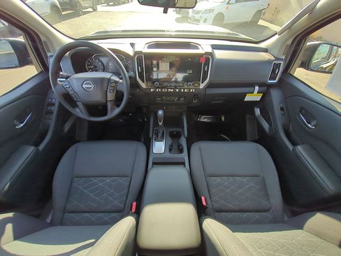 New 2026 Nissan Frontier SV w/ Tow Package image 10