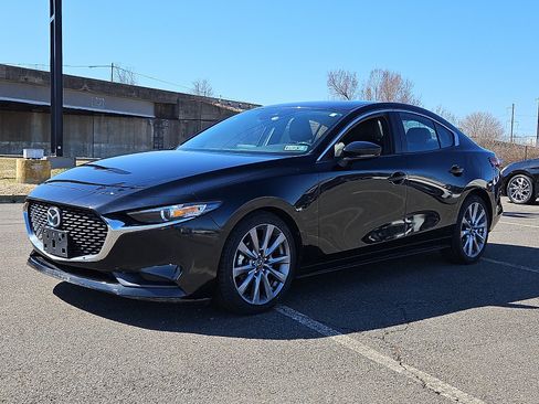 Used 2020 MAZDA MAZDA3 Sedan w/ Select Package image 3