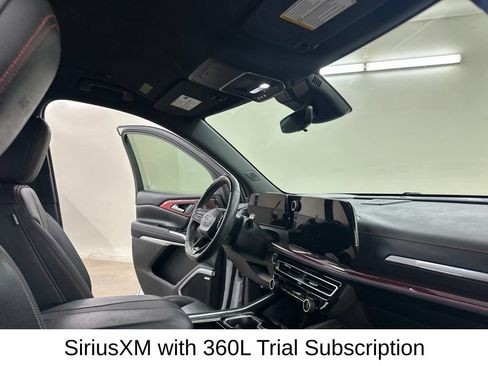 Used 2025 Chevrolet Traverse RS w/ LPO, Floor Liner Package FWD image 19
