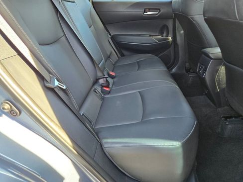 Used 2025 Toyota Corolla Cross XLE w/ Convenience Package AWD/4WD image 15