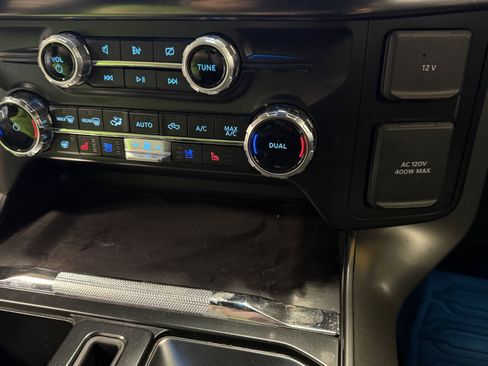 Used 2024 Ford F150 Lariat AWD/4WD image 14