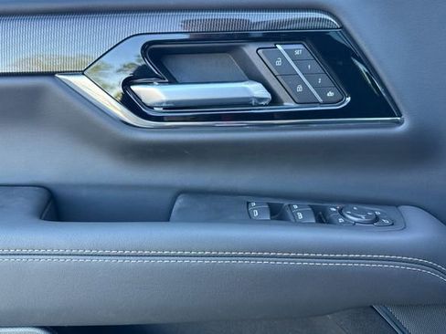 New 2026 GMC Yukon XL Elevation image 11