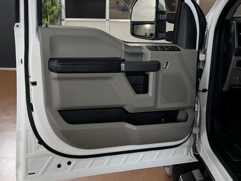 Used 2022 Ford F250 XLT w/ XLT Premium Package image 15