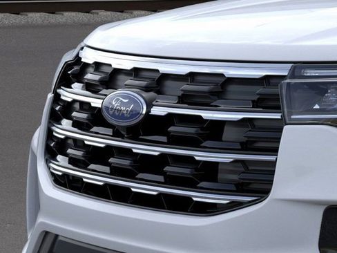 New 2026 Ford Explorer Active AWD/4WD image 17