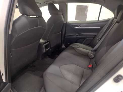 Used 2019 Toyota Camry LE w/ Carpet Mat Package FWD image 22