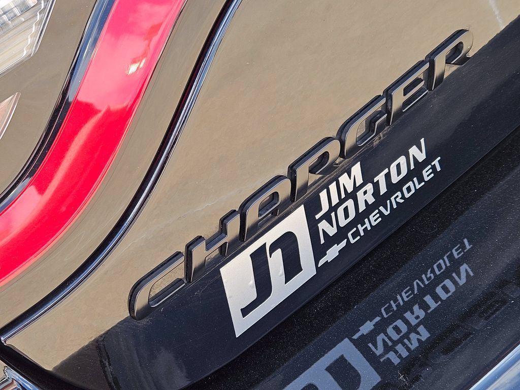 Used 2023 Dodge Charger Scat Pack w/ Technology Group RWD image 12
