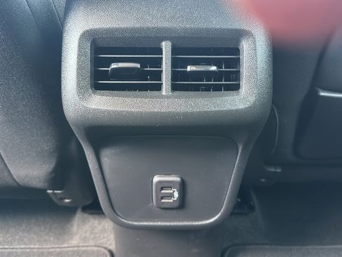Certified 2023 GMC Terrain SLE w/ Elevation Edition AWD/4WD image 19