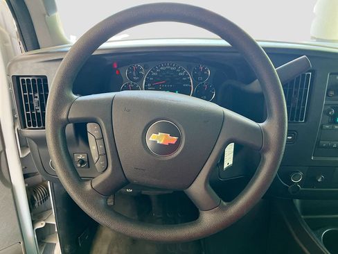 Used 2022 Chevrolet Express 2500 LS w/ Driver Convenience Package RWD image 11