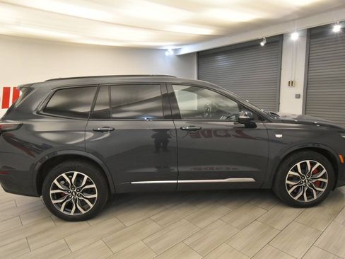 Used 2023 Cadillac XT6 Sport w/ Technology Package AWD/4WD image 6