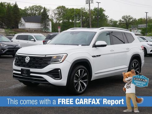 Used 2024 Volkswagen Atlas SEL Premium R-Line AWD/4WD image 2