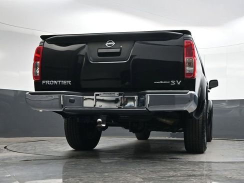 Used 2018 Nissan Frontier SV image 30