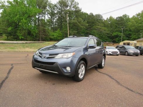 Used 2013 Toyota RAV4 XLE image 4