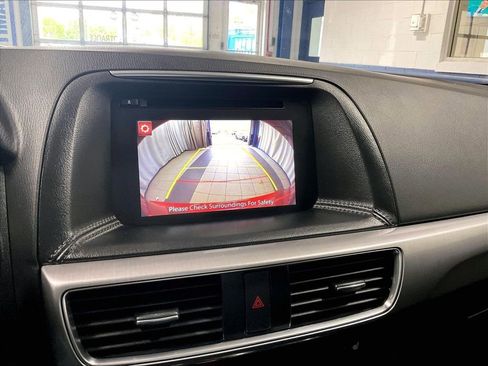 Used 2016 MAZDA CX-5 Touring w/ Bose/Moonroof Package FWD image 19